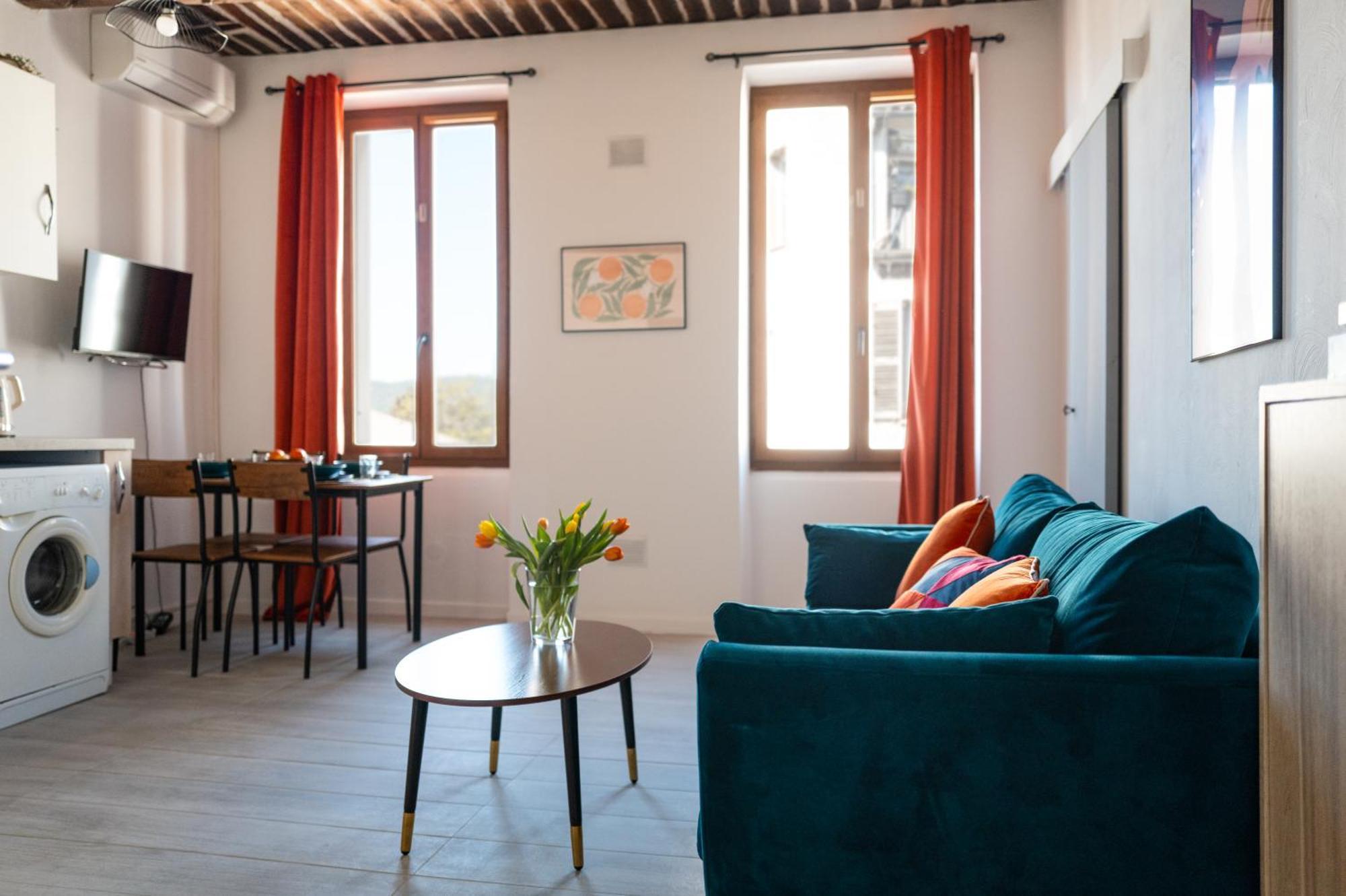 Orange Sunset Apartment ดรากิญญ็อง ภายนอก รูปภาพ