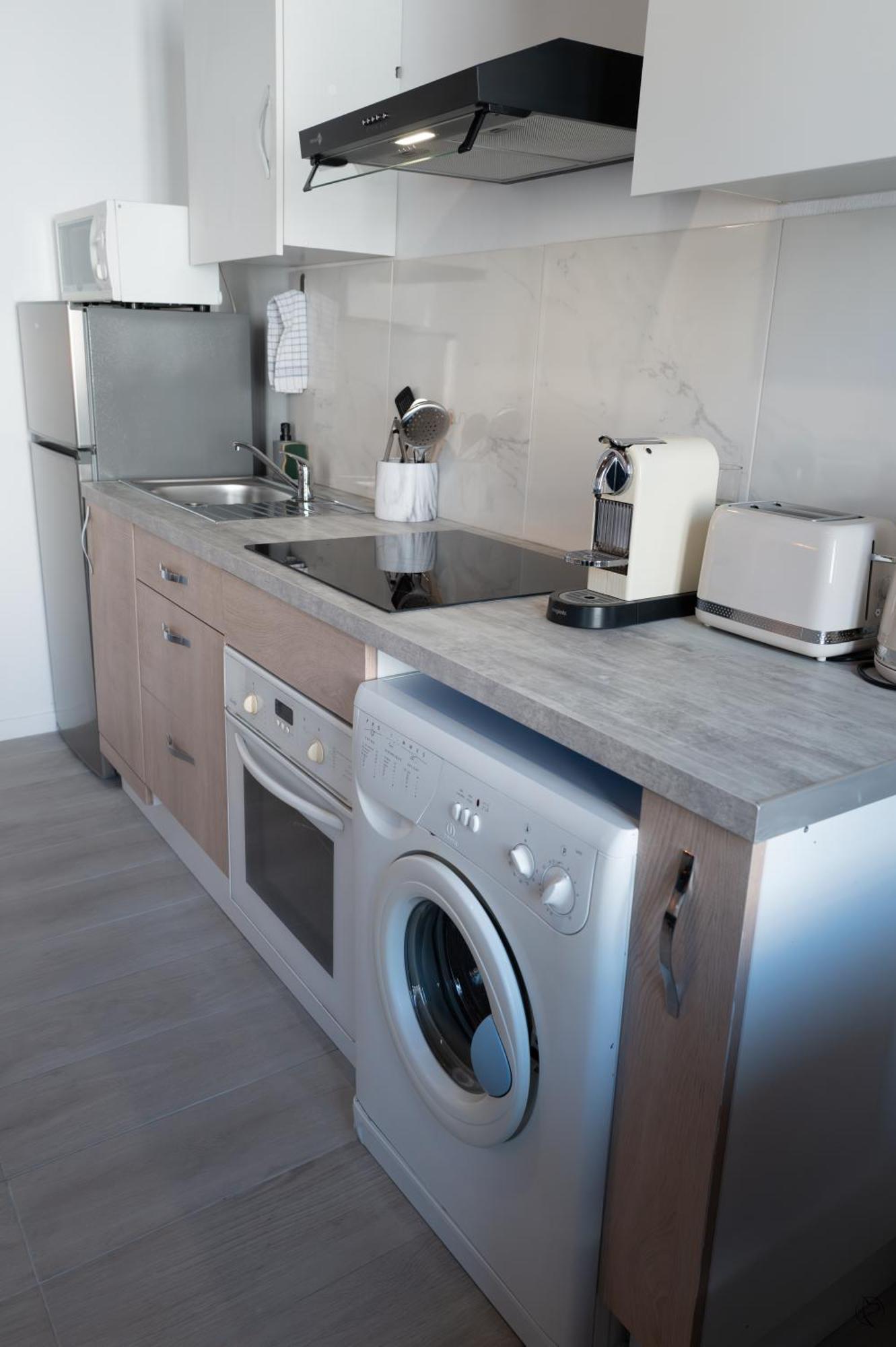 Orange Sunset Apartment ดรากิญญ็อง ภายนอก รูปภาพ